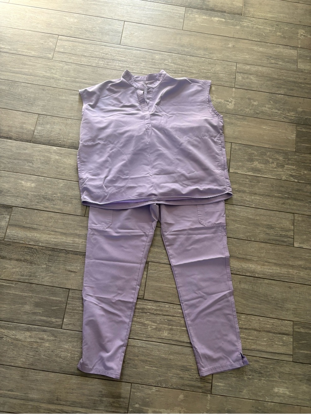 FIGS scrub set